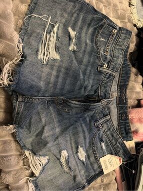 Lucky Brand Light Blue Denim Jeans with Tan Stitching